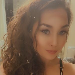 Meet your Posher, Jennimai